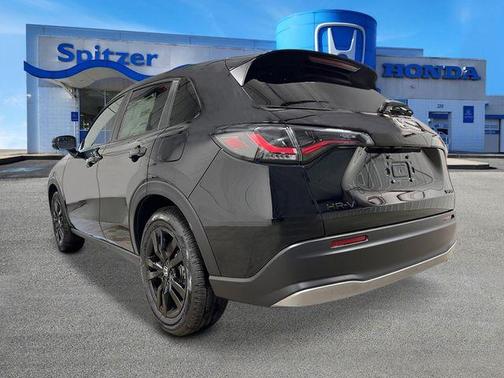 Deep Ocean Pearl 2027 Honda HR-V Sport