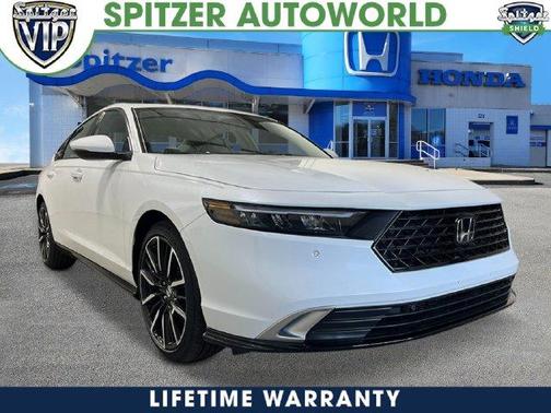 Platinum White Pearl 2026 Honda Accord Hybrid Touring