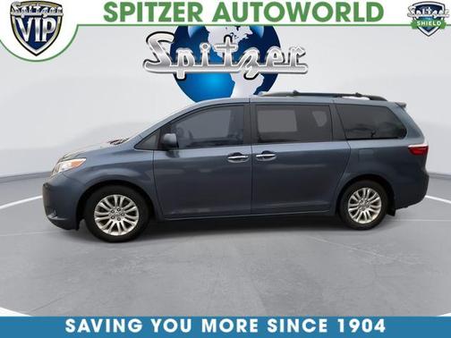 2016 Toyota Sienna XLE