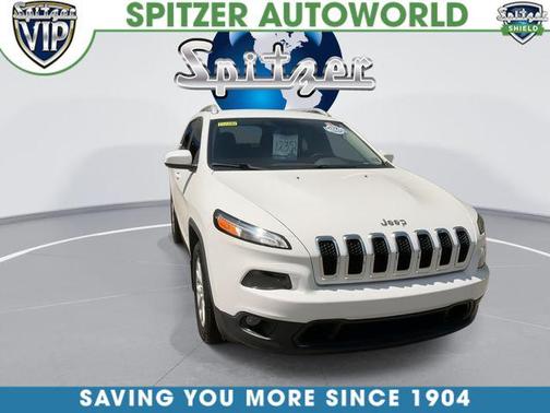 Bright White Clearcoat 2016 Jeep Cherokee Latitude