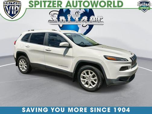 Bright White Clearcoat 2016 Jeep Cherokee Latitude