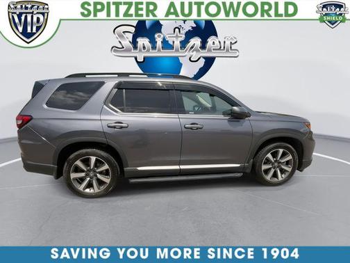 Modern Steel Metallic 2024 Honda Pilot Elite