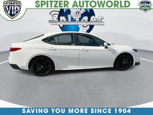 Ice 2025 Toyota Camry SE