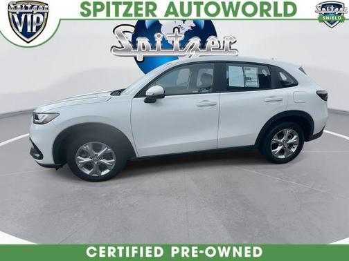 Platinum White Pearl 2024 Honda HR-V LX