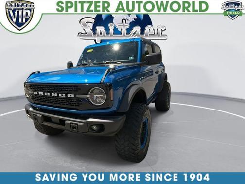 Velocity Blue Metallic 2022 Ford Bronco Black Diamond