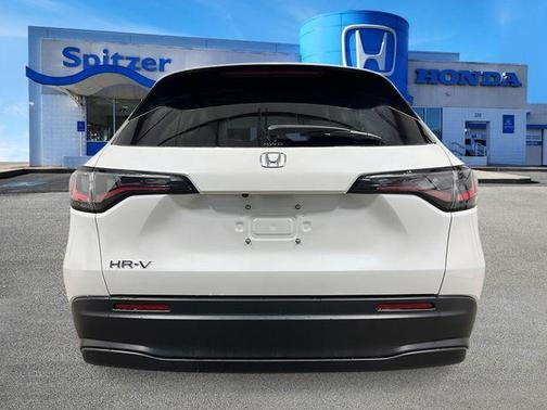 Platinum White Pearl 2027 Honda HR-V LX