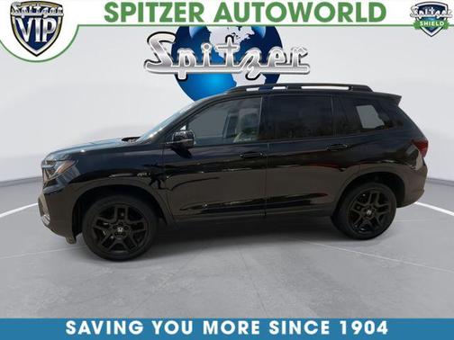 Crystal Black Pearl 2024 Honda Passport Black Edition