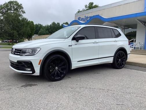 2021 Volkswagen Tiguan 2.0T SE R-Line Black