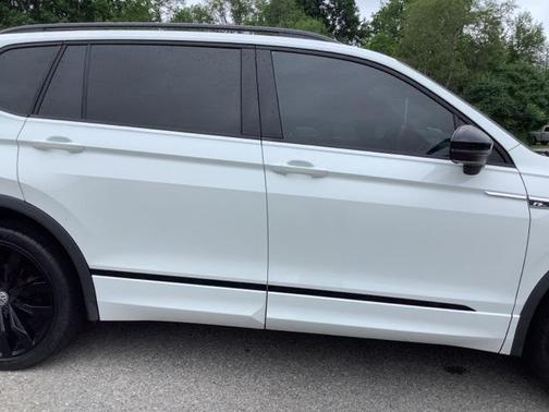 2021 Volkswagen Tiguan 2.0T SE R-Line Black