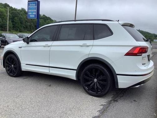 2021 Volkswagen Tiguan 2.0T SE R-Line Black
