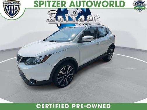 White 2017 Nissan Rogue Sport SL