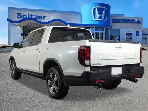 Platinum White Pearl 2026 Honda Ridgeline RTL