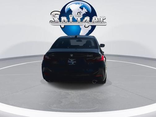 2025 BMW 330 i xDrive