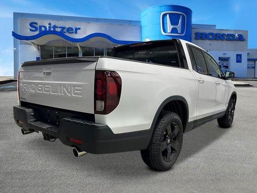 Platinum White Pearl 2026 Honda Ridgeline Black Edition