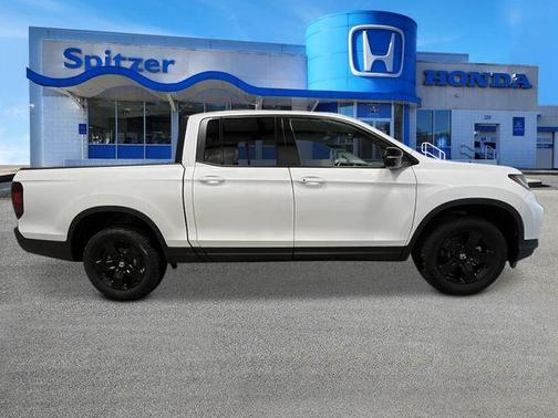 Platinum White Pearl 2026 Honda Ridgeline Black Edition