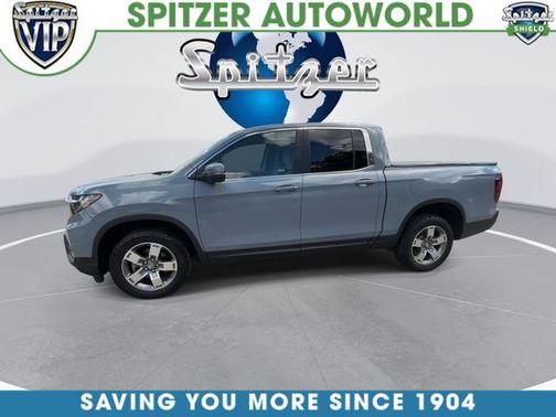 Modern Steel Metallic 2024 Honda Ridgeline RTL