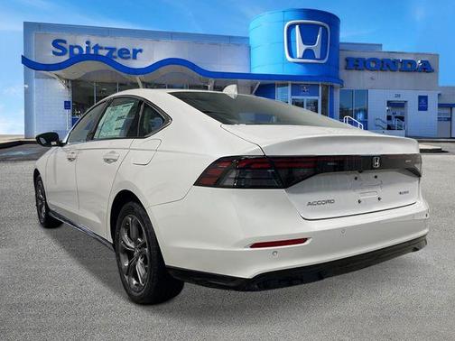 Platinum White Pearl 2026 Honda Accord Hybrid EX-L