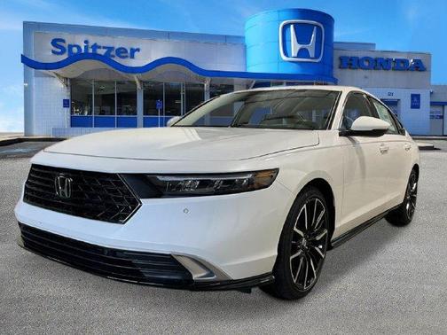 Platinum White Pearl 2026 Honda Accord Hybrid Touring