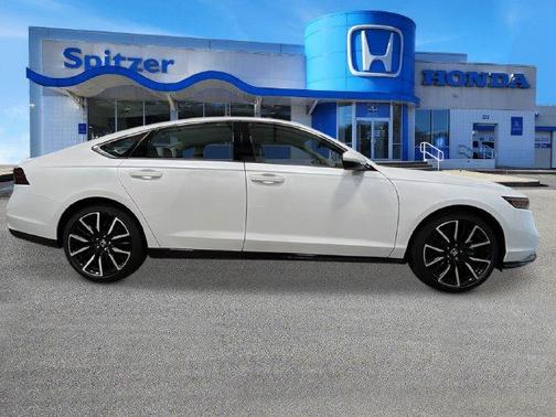 Platinum White Pearl 2026 Honda Accord Hybrid Touring