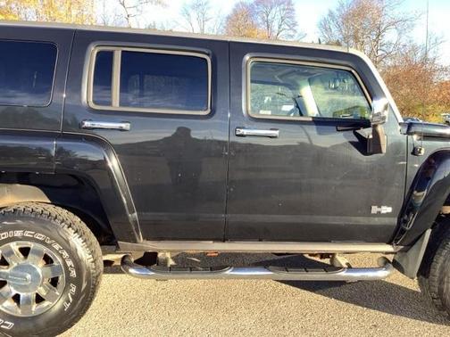 2010 Hummer H3 Luxury Edition