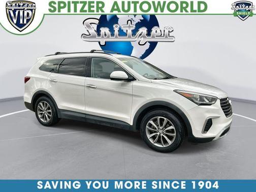 2017 Hyundai SANTA FE SE