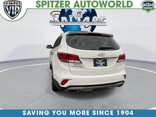 2017 Hyundai SANTA FE SE