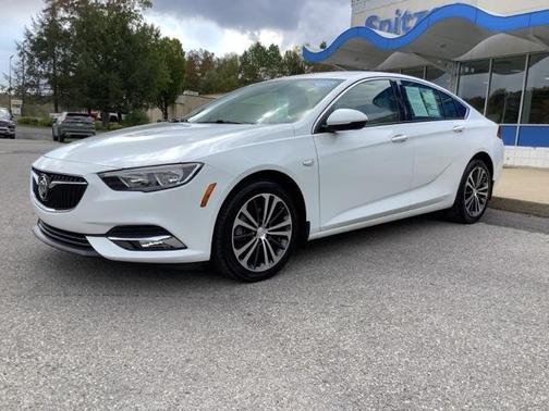 2019 Buick Regal Sportback Essence