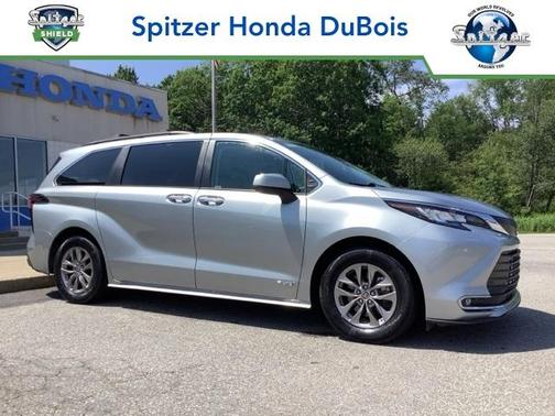 2021 Toyota Sienna XLE