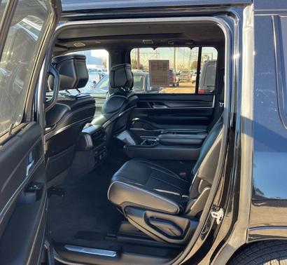 2023 Jeep Grand Wagoneer Obsidian 4x4