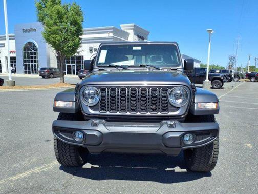 2025 Jeep Gladiator Nighthawk