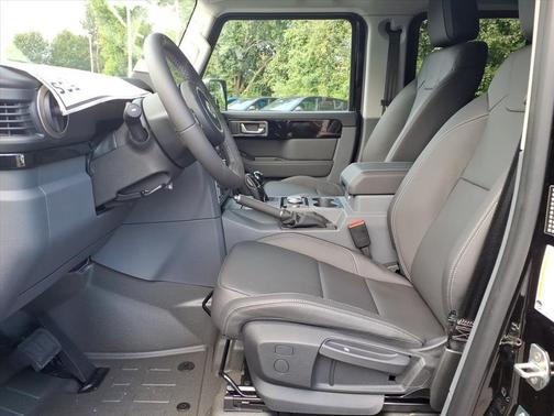 2025 INEOS Grenadier Fieldmaster