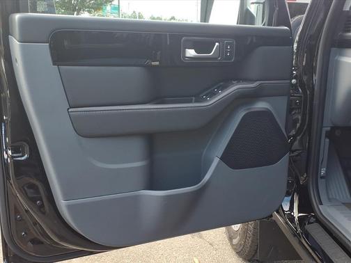 2025 INEOS Grenadier Fieldmaster