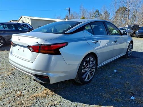 2024 Nissan Altima 2.5 SL