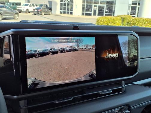 2026 Jeep Gladiator Sahara 4x4