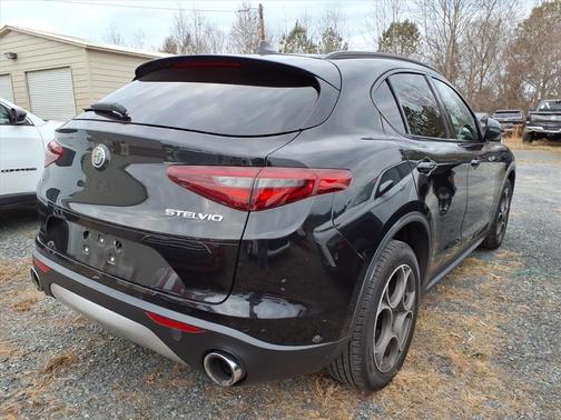 2018 Alfa Romeo Stelvio Sport