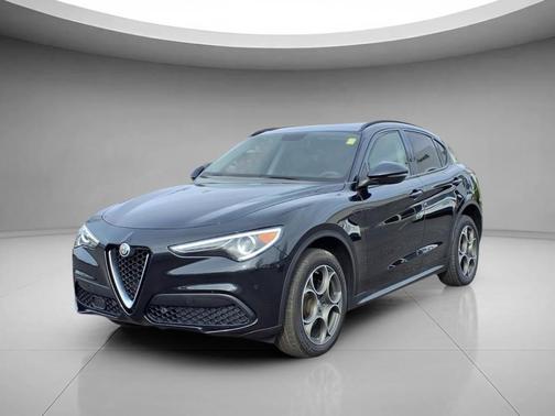 2018 Alfa Romeo Stelvio Sport