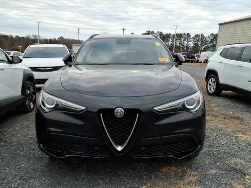 2018 Alfa Romeo Stelvio Sport