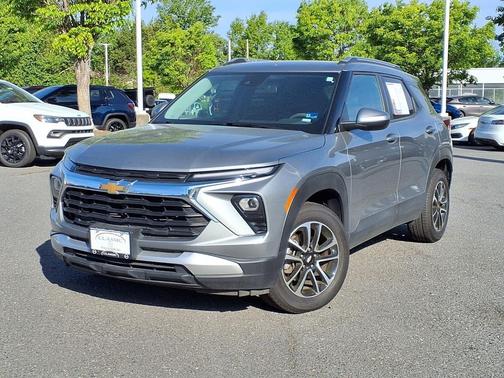 Sterling Gray Metallic 2025 Chevrolet Trailblazer LT