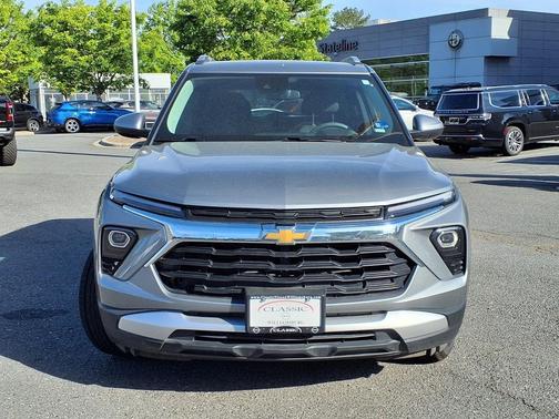 Sterling Gray Metallic 2025 Chevrolet Trailblazer LT