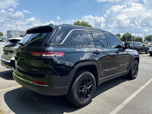 2024 Jeep Grand Cherokee Laredo