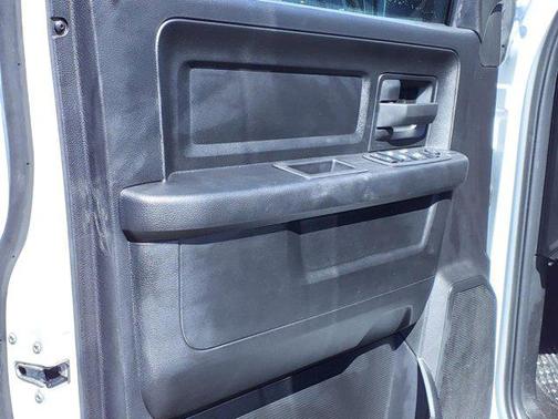 2024 RAM 2500 Tradesman Crew Cab 4x4 6'4' Box