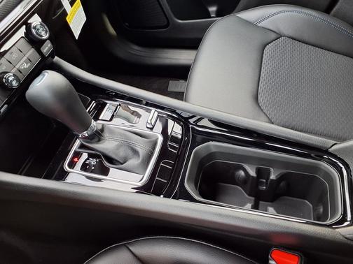 Red Hot Pearlcoat 2026 Jeep Compass Latitude