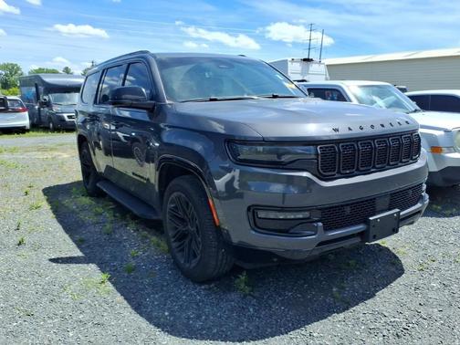 Baltic Grey Metallic 2023 Jeep Wagoneer Series II Carbide