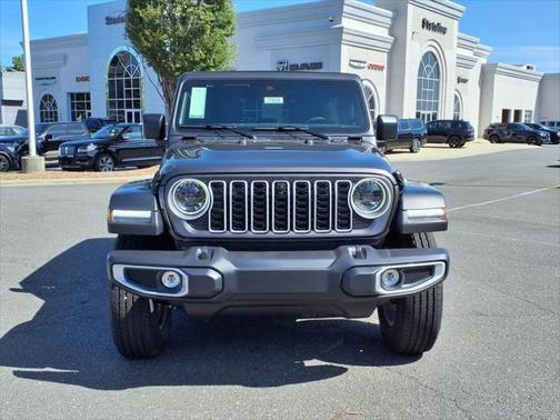 2025 Jeep Wrangler 4-Door Sahara 4x4