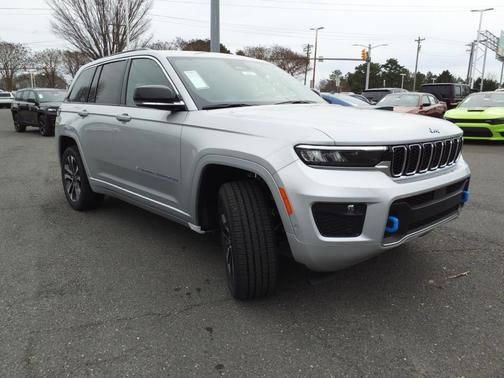 Silver Zynith 2024 Jeep Grand Cherokee 4xe Overland