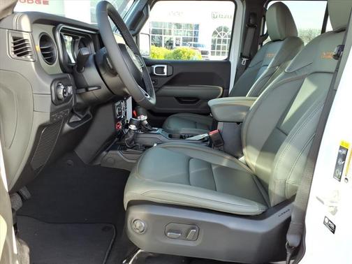 2026 Jeep Gladiator Mojave 4x4