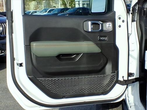 2026 Jeep Gladiator Mojave 4x4