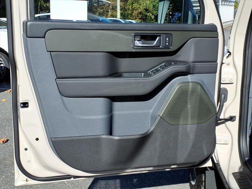 2025 INEOS Grenadier AWD