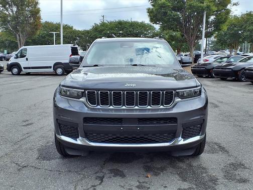 2022 Jeep Grand Cherokee L Laredo