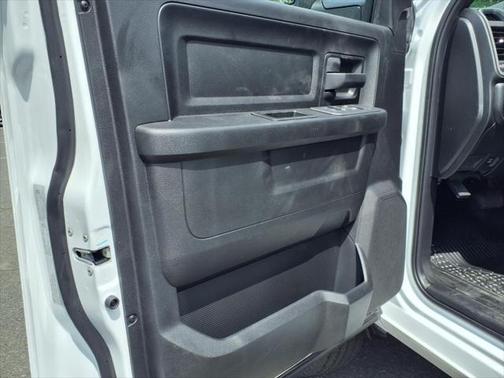 2025 RAM 2500 Tradesman Crew Cab 4x4 6'4' Box